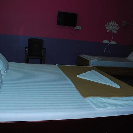 Jayalakshmi Residency Hotel Tirupati Buitenkant foto