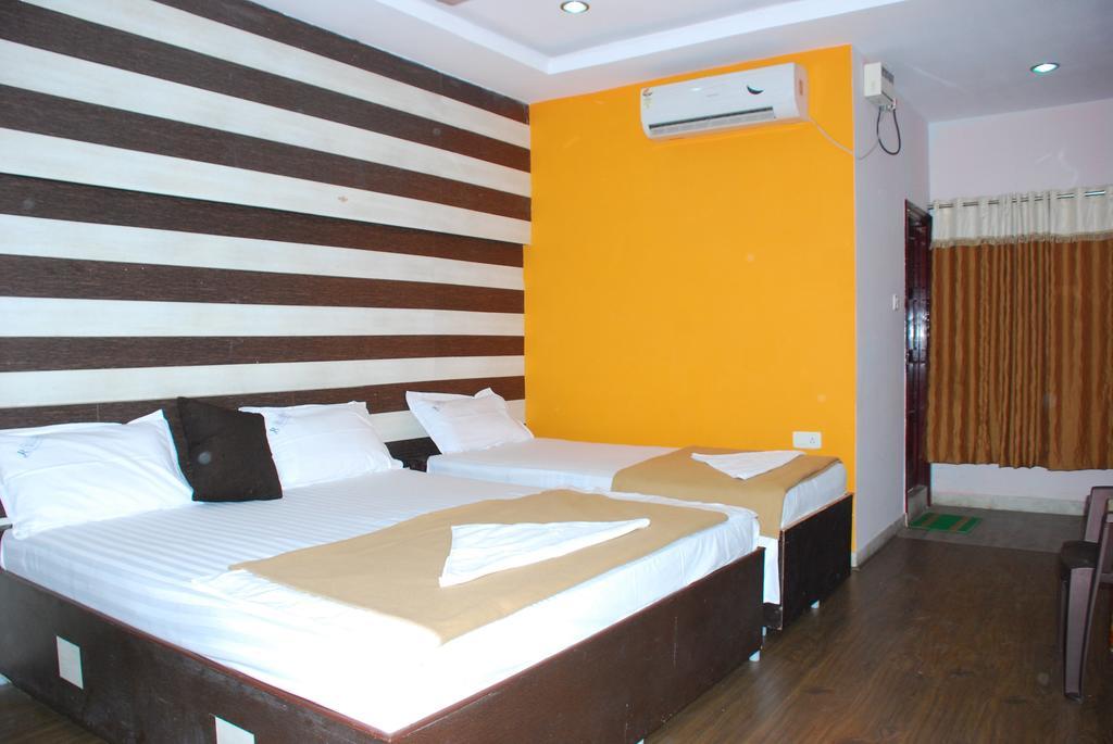 Jayalakshmi Residency Hotel Tirupati Kamer foto